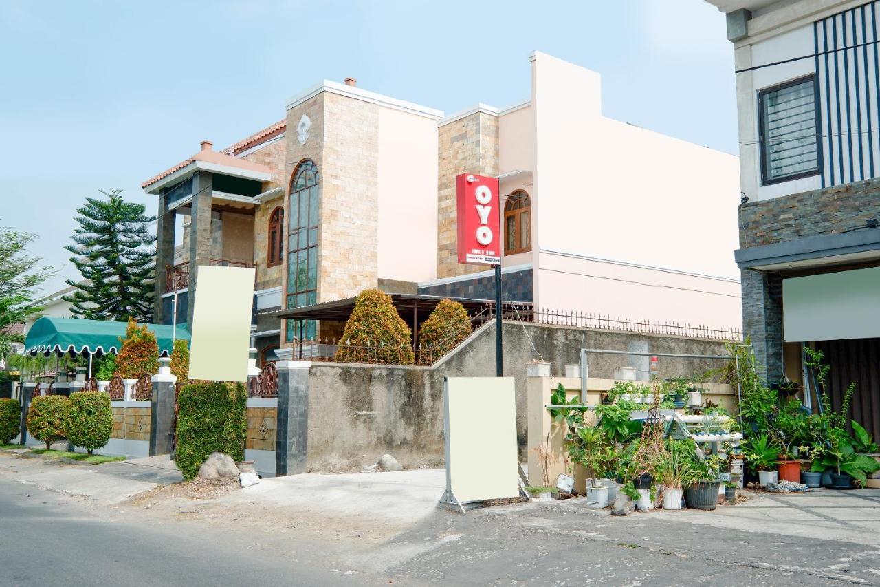 Oyo 1611 Four D'Home Solo Εξωτερικό φωτογραφία