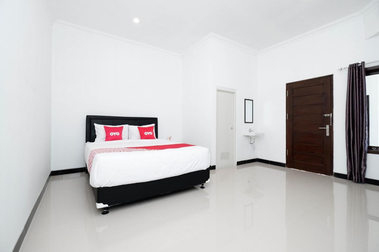 Oyo 1611 Four D'Home Solo Εξωτερικό φωτογραφία