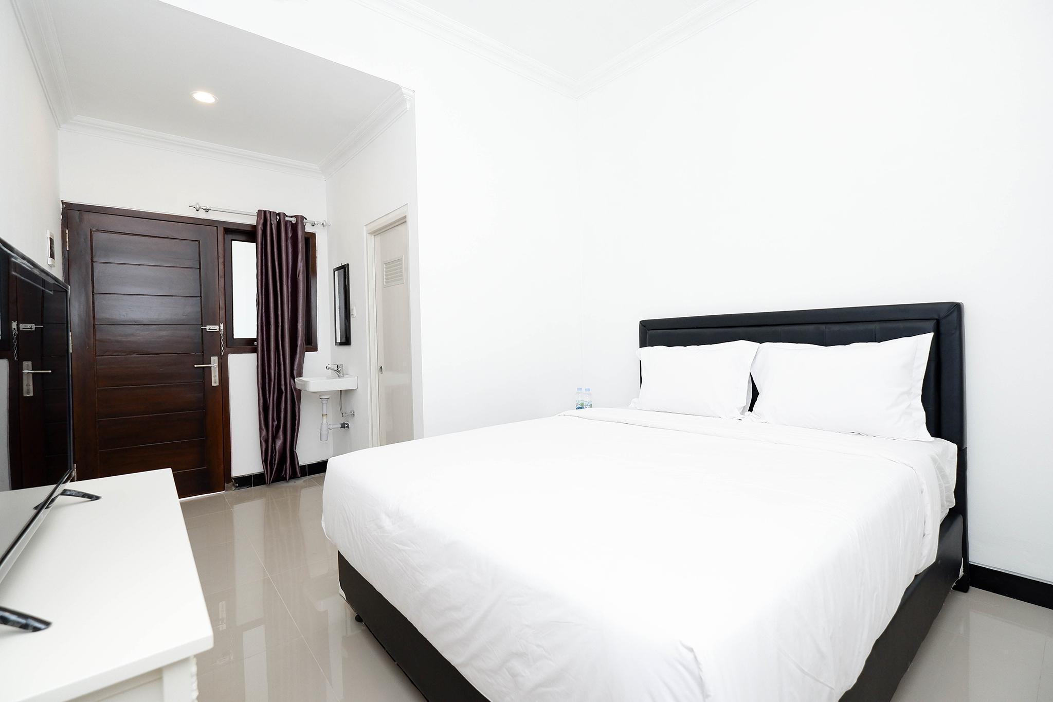 Oyo 1611 Four D'Home Solo Εξωτερικό φωτογραφία