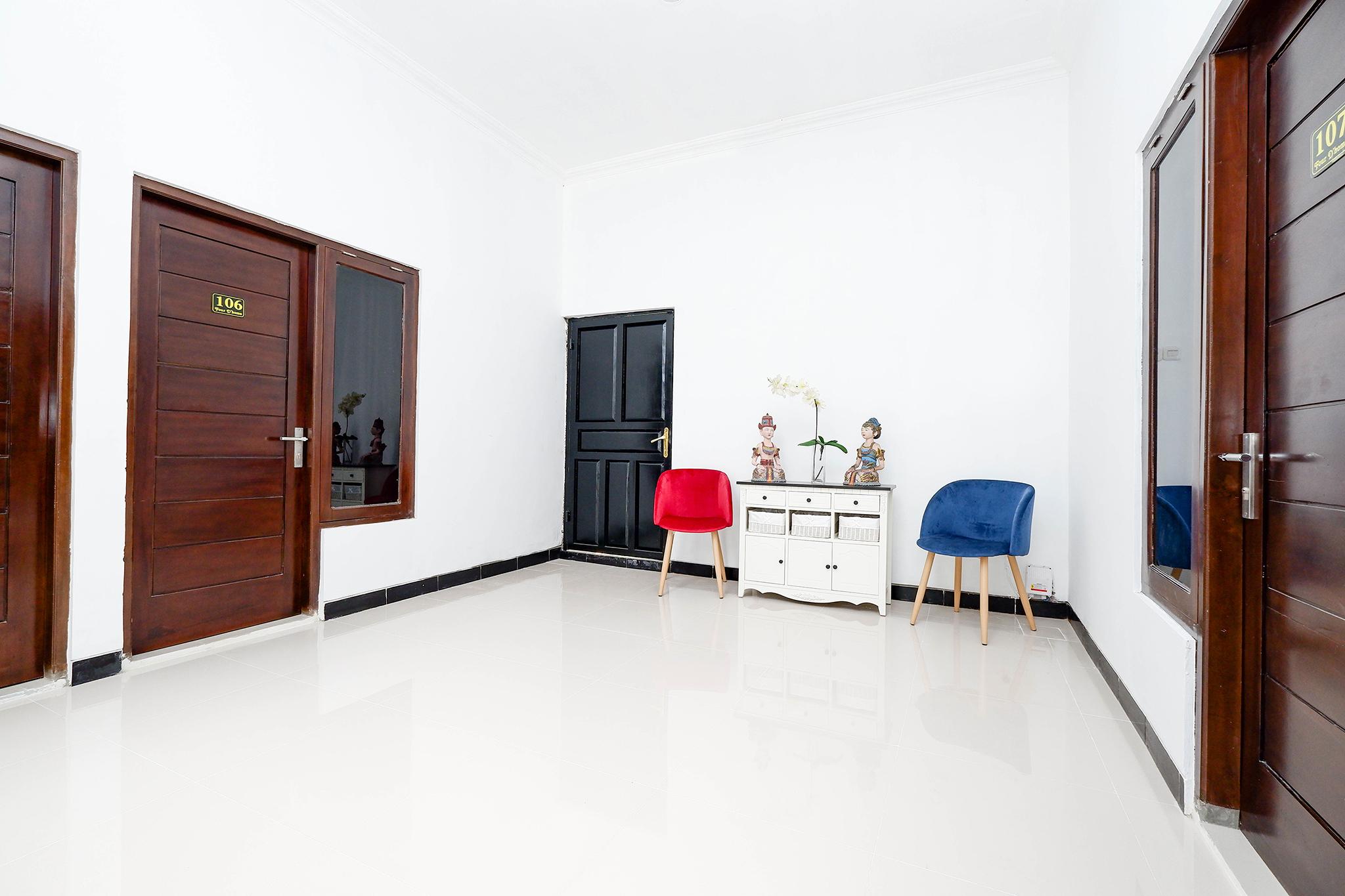 Oyo 1611 Four D'Home Solo Εξωτερικό φωτογραφία